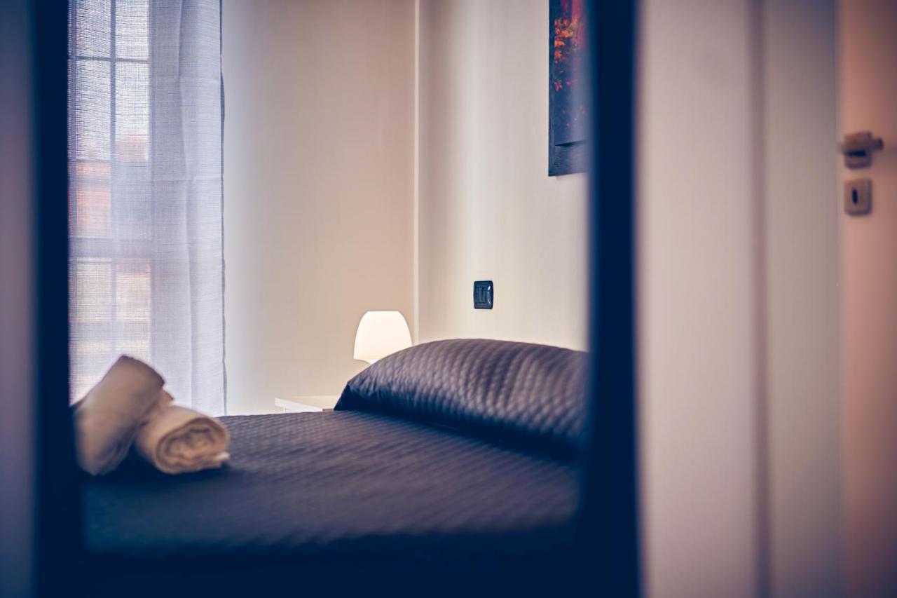 Travelershome 7Metri Guesthouse تْشامبينو المظهر الخارجي الصورة