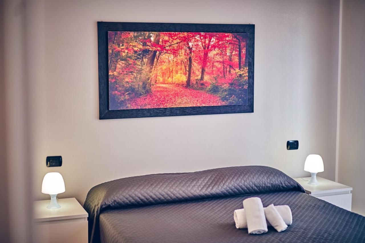 Travelershome 7Metri Guesthouse تْشامبينو المظهر الخارجي الصورة